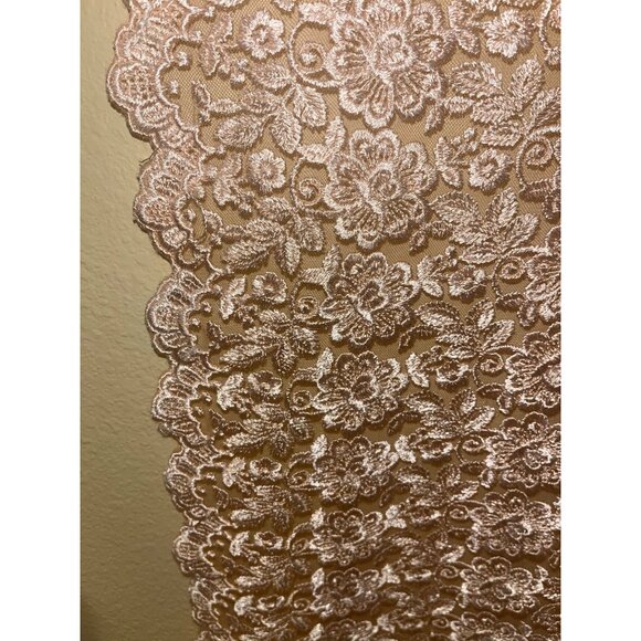 NEW Elegant Floral Lace Fabric Scalloped Edges Metallic Pink Sheer Mesh 40x68 - Picture 3 of 6